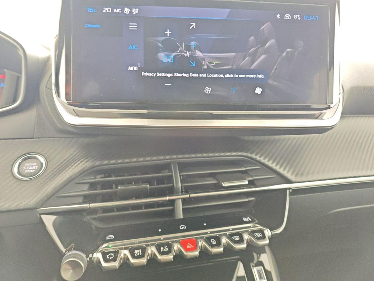 PEUGEOT 2008 PureTech 100 S&S Allure - solo Km. 2527! - 17