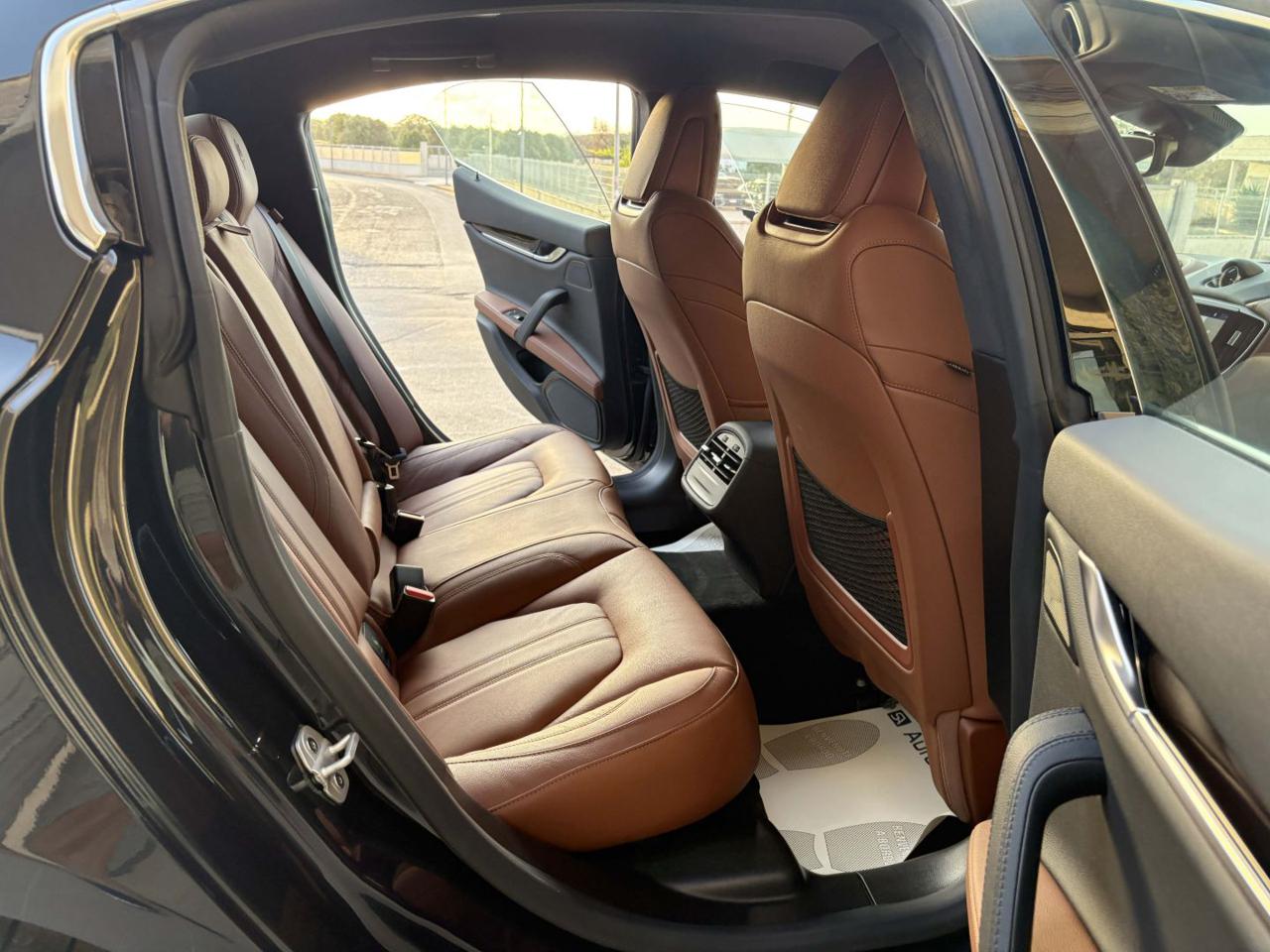 MASERATI Ghibli 3.0 V6 430 CV AWD Modena S Q4 - 11