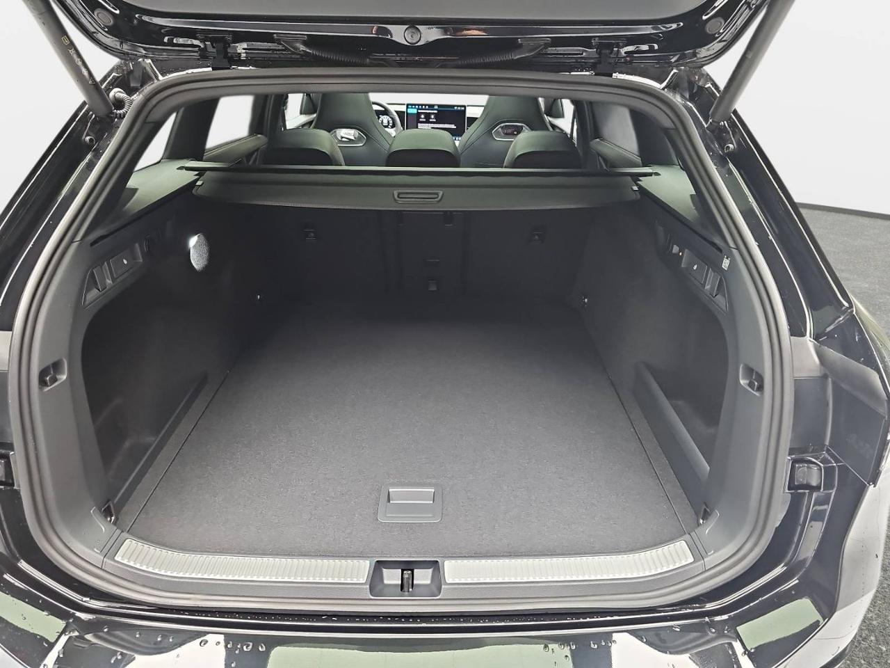 VOLKSWAGEN Passat Variant 2.0 TDI 150 CV SCR DSG R-Line - 14