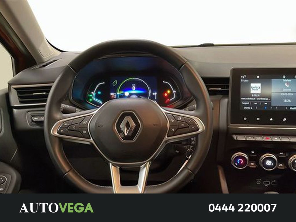 RENAULT Clio 1.6 e-tech hybrid business 140cv auto - 9
