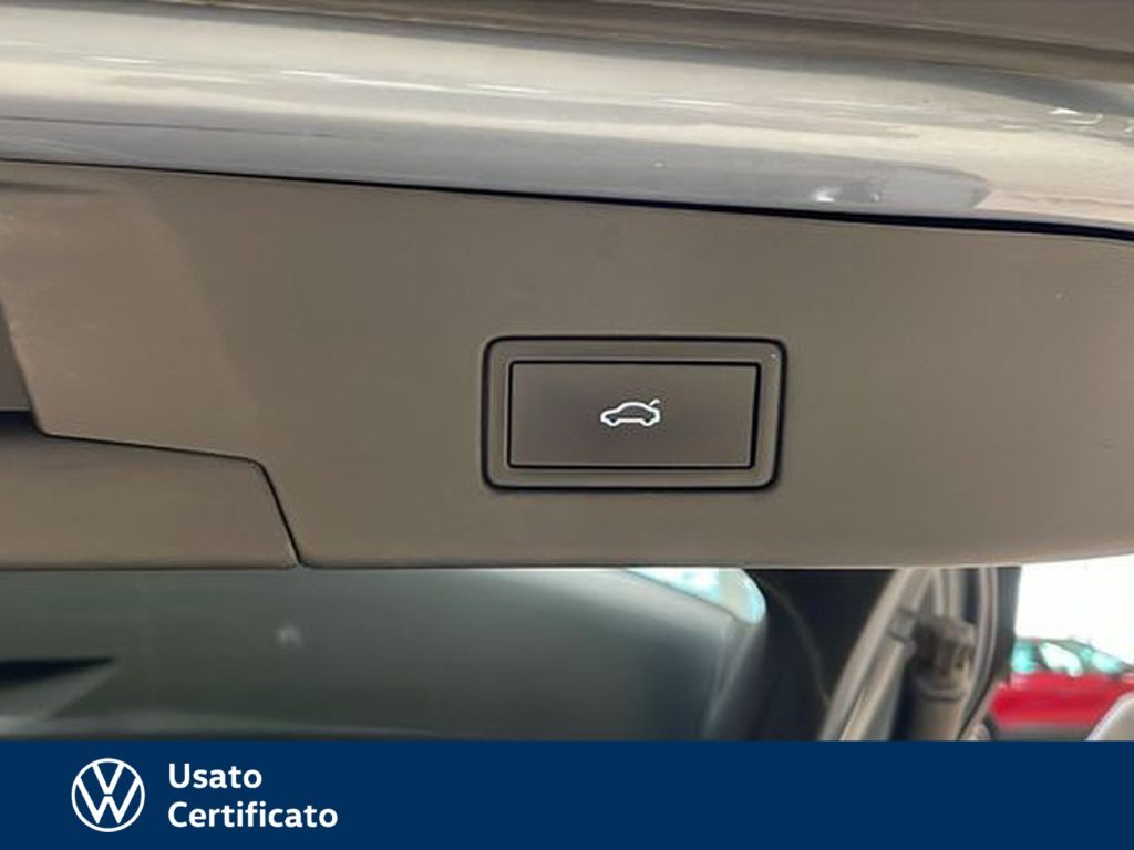 VOLKSWAGEN ID.4 77 kwh pro performance 204cv - 17