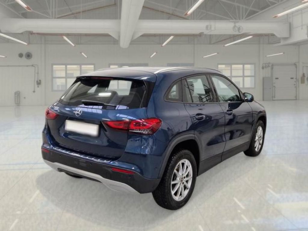MERCEDES-BENZ GLA 200 d Automatic Business Extra - 4