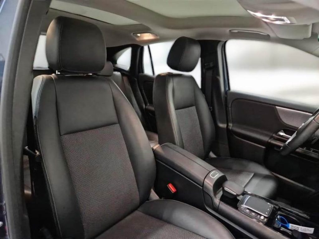 MERCEDES-BENZ GLA 200 d Automatic Business Extra - 8