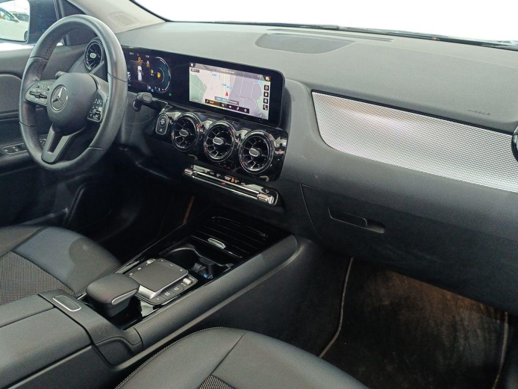 MERCEDES-BENZ GLA 200 d Automatic Business Extra - 9