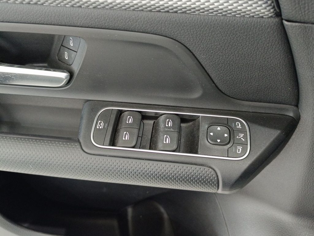 MERCEDES-BENZ GLA 200 d Automatic Business Extra - 20