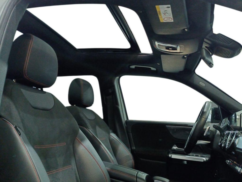 MERCEDES-BENZ GLB 200 Automatic Premium - 10