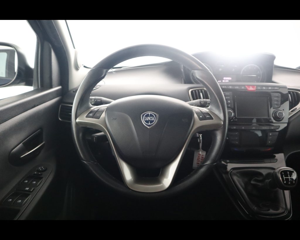 LANCIA Ypsilon III 2015 -  1.3 mjt Platinum s&s 95cv my16 - 14