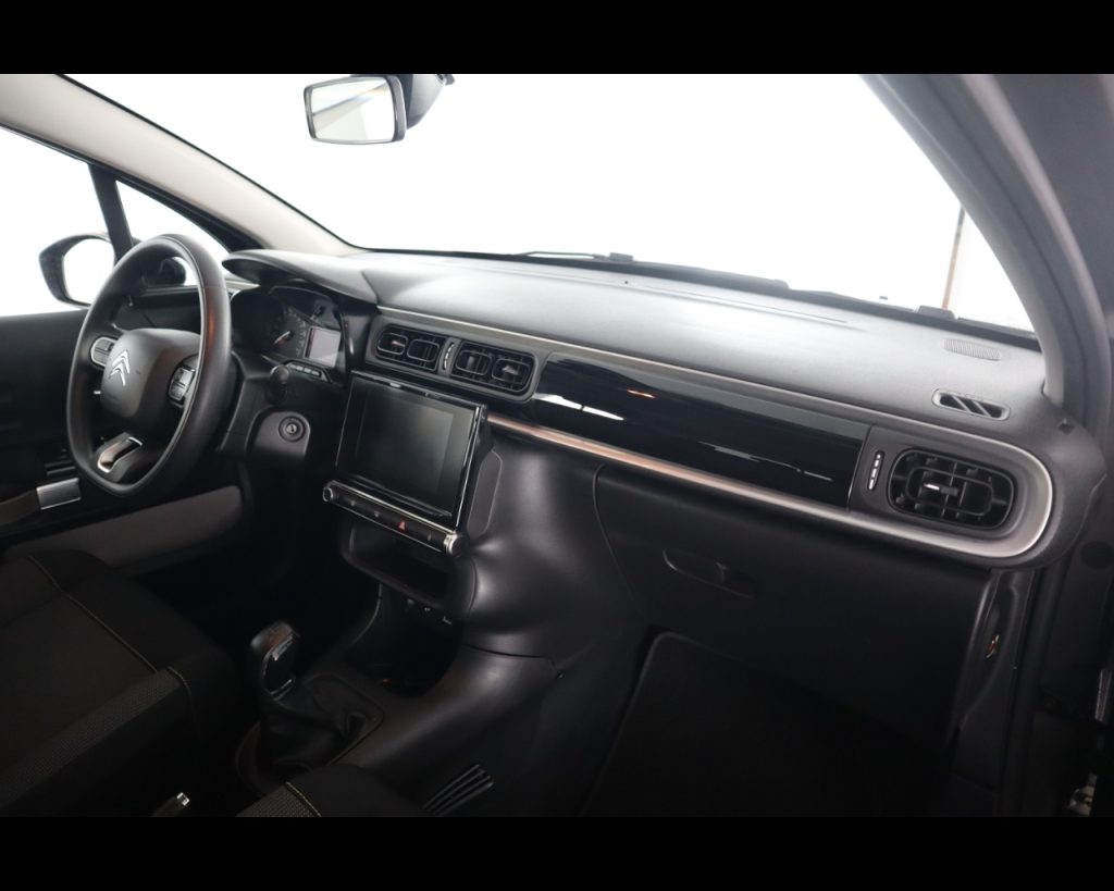 CITROEN C3 III 2017 -  1.2 puretech Shine Gpl 82cv - 16