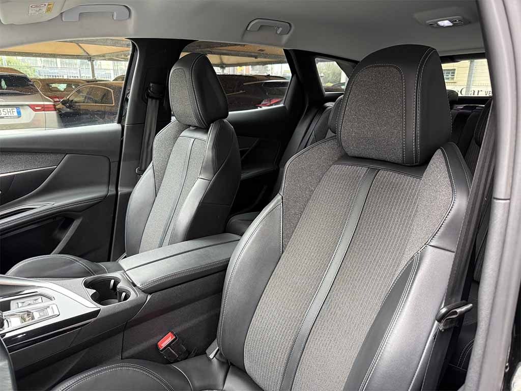 PEUGEOT 3008 1.5 bluehdi Allure TELECAMERA POST. IVA ESPOSTA - 23