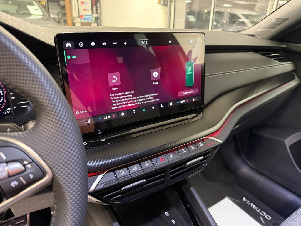 SKODA Octavia 2.0 TDI DSG Wagon Sportline MATRIX DAB+ 360°ACC - 13