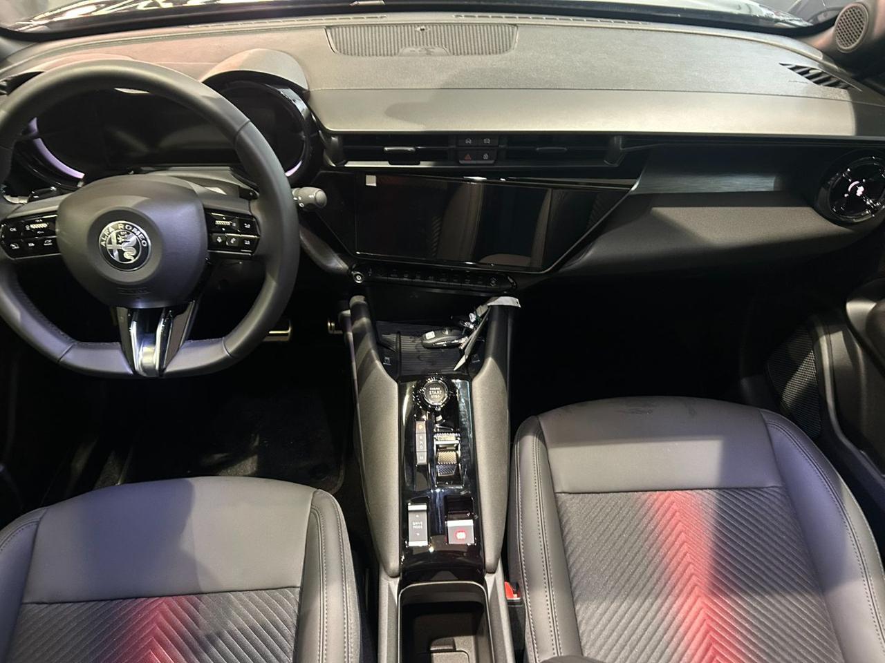 ALFA ROMEO Junior 1.2 145 CV Hybrid  Speciale pack Techno & Tetto - 8