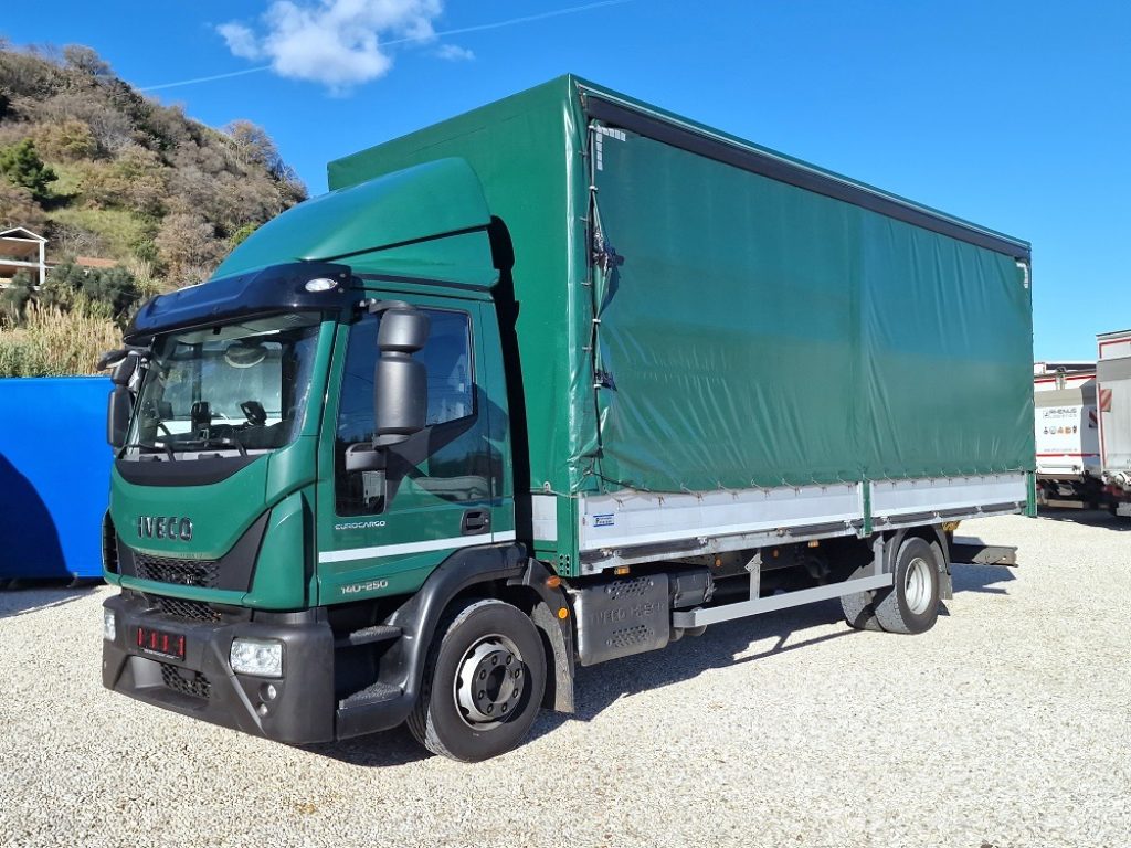 IVECO EUROCARGO 140E25 P EU6 CENTINATO 7,20 m - 23