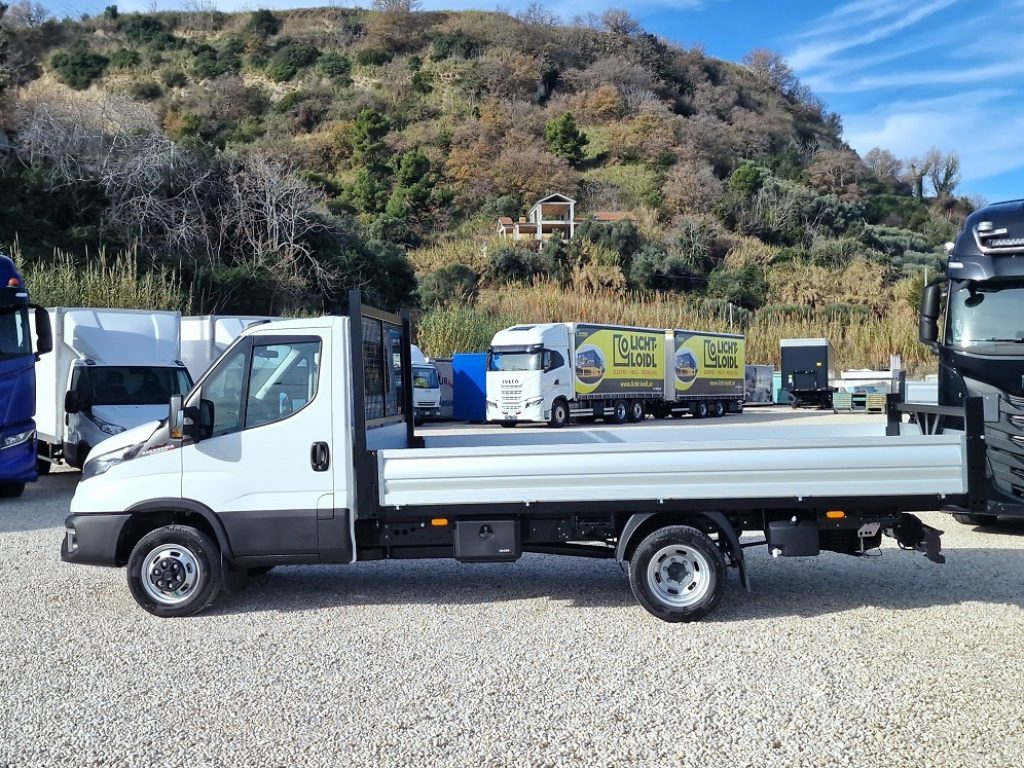 IVECO DAILY  35C18 E6 NUOVO + CASSONE FISSO da 4,40 - 17