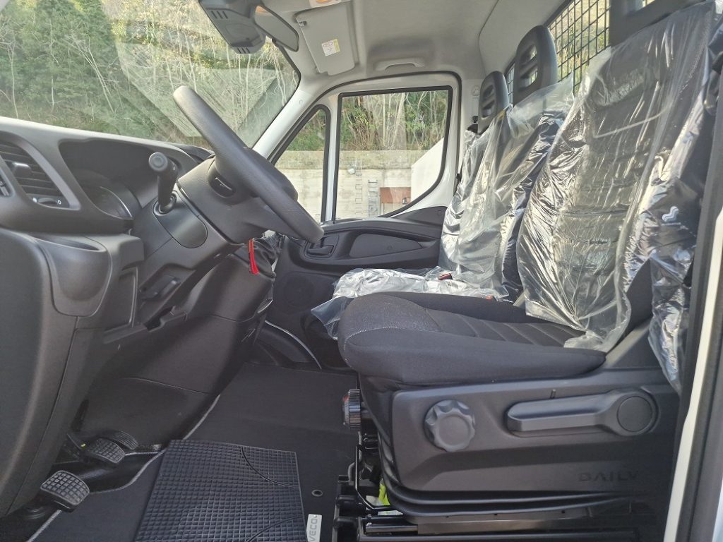 IVECO DAILY  35C18 E6 NUOVO + CASSONE FISSO da 4,40 - 7