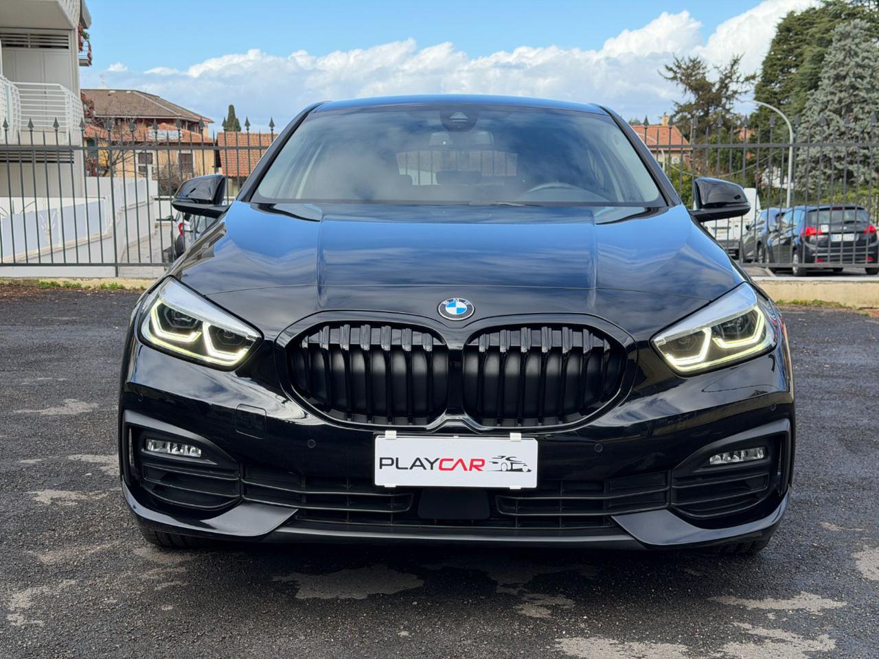 BMW 116 D 5P ADVANTAGE NAVI+FULL LED+CARPLAY+2PDC+C.L.18! - 2