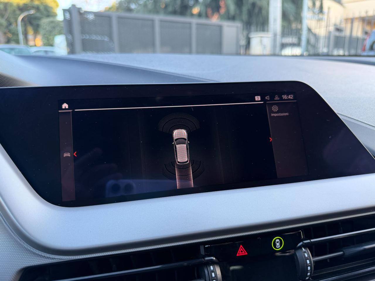 BMW 116 D 5P ADVANTAGE NAVI+FULL LED+CARPLAY+2PDC+C.L.18! - 19