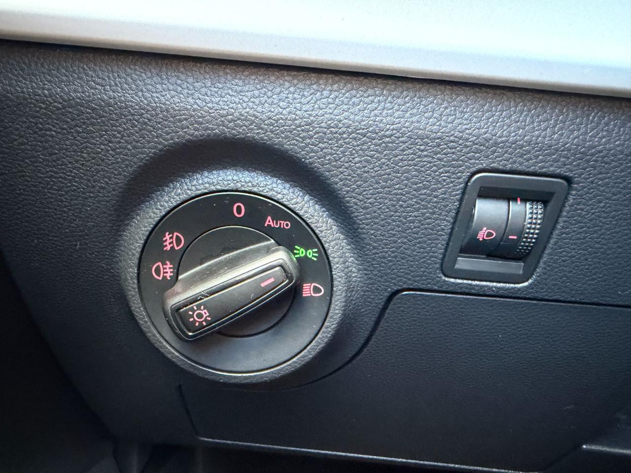 SEAT Arona 1.0 ECOTSI 110 CV DSG STYLE NAVI+SENS.PARK+FUL LED - 19