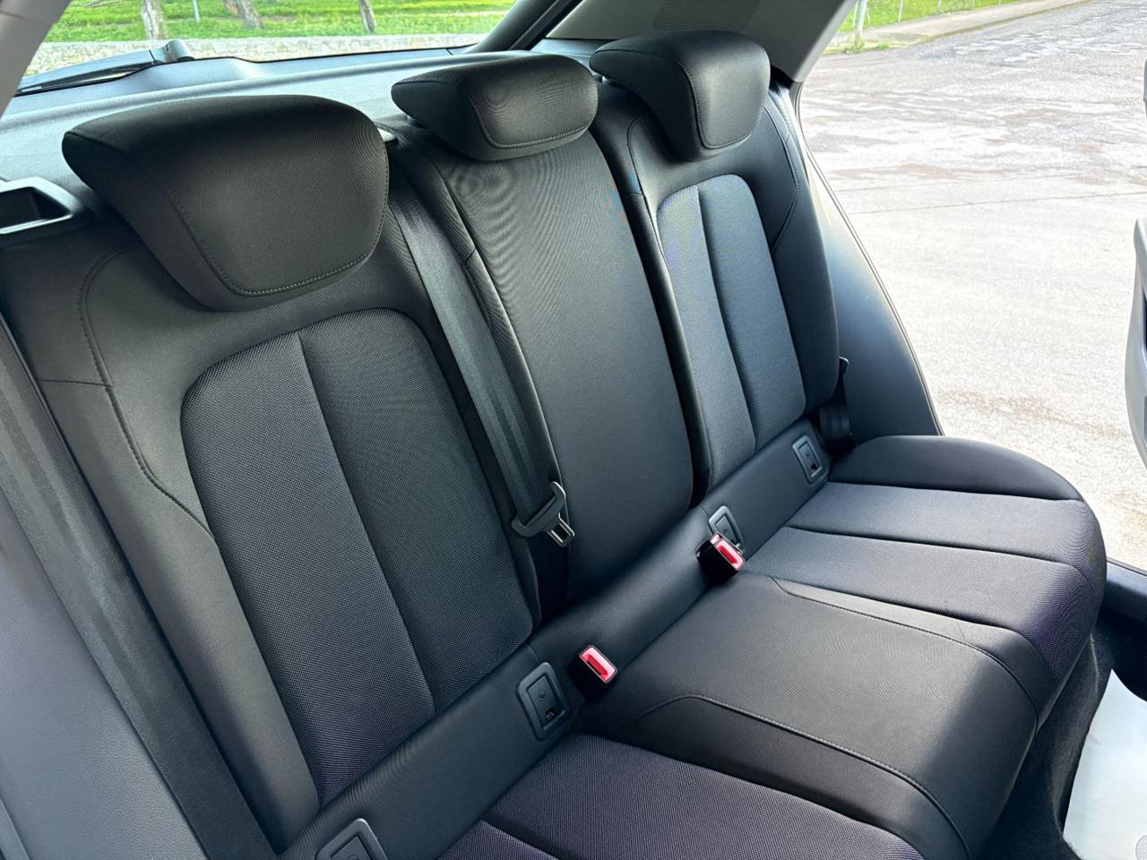 AUDI Q2 30 1.6 TDI Business CAMBIO MANUALE - 29