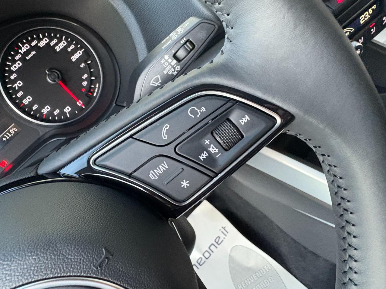 AUDI Q2 30 1.6 TDI Business CAMBIO MANUALE - 21