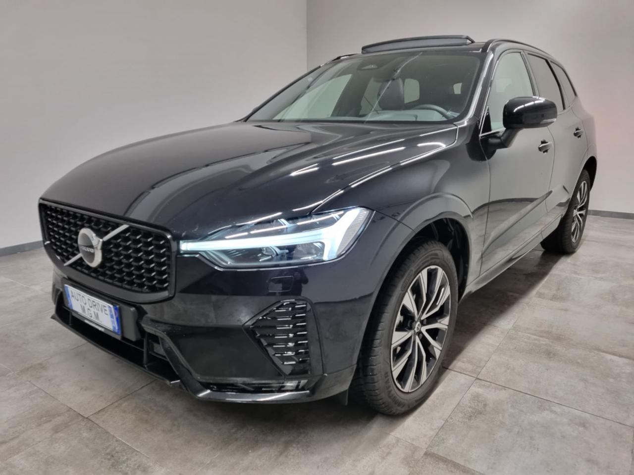 VOLVO XC60 B4 (d) automatico Plus Dark - 39