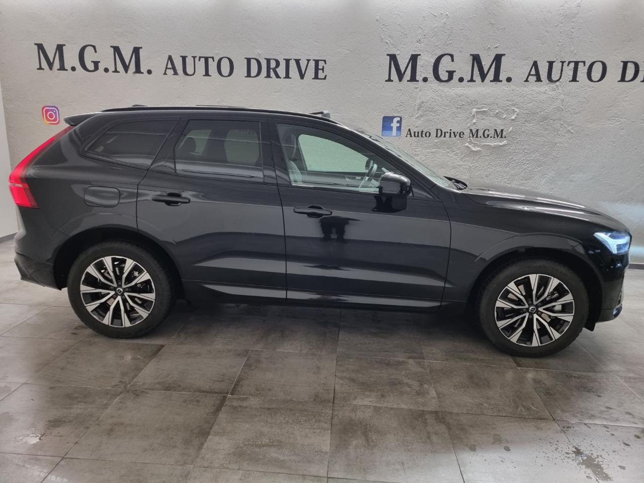 VOLVO XC60 B4 (d) automatico Plus Dark - 5