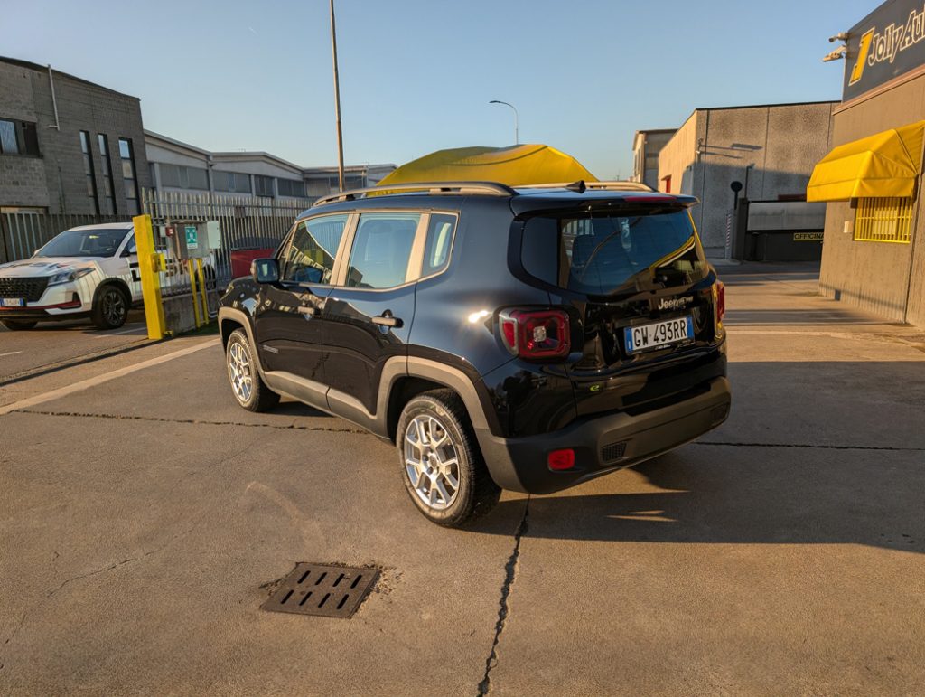 JEEP Renegade 1.5 Turbo T4 MHEV Altitude - 24