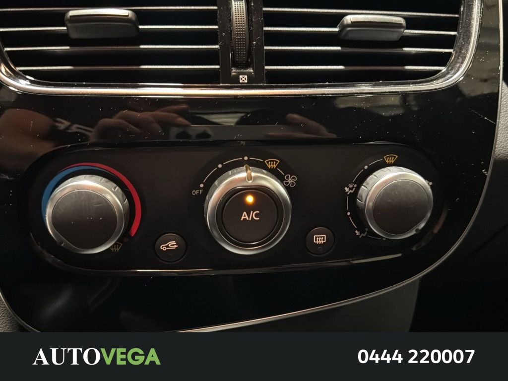 RENAULT Clio 0.9 tce life 75cv - 13