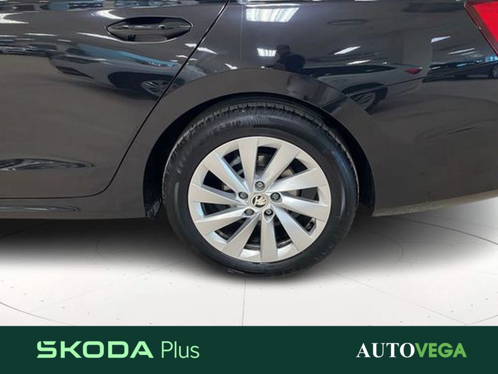 SKODA Octavia wagon 2.0 tdi executive 150cv dsg - 21
