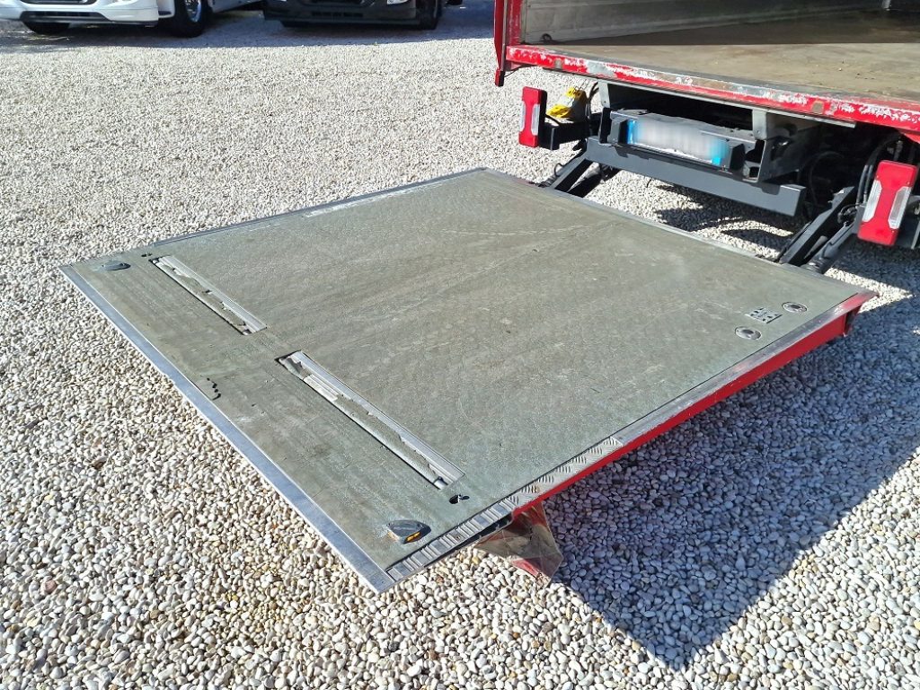 IVECO DAILY 70C17 P E5 FURGONE 4,50 + SPONDA - 17