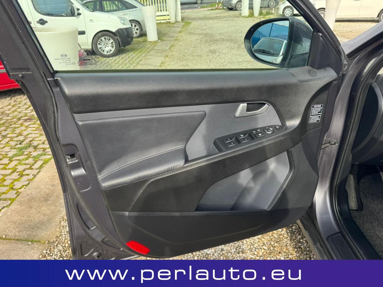 KIA Sportage 2.0 CRDI VGT AWD Active - 8