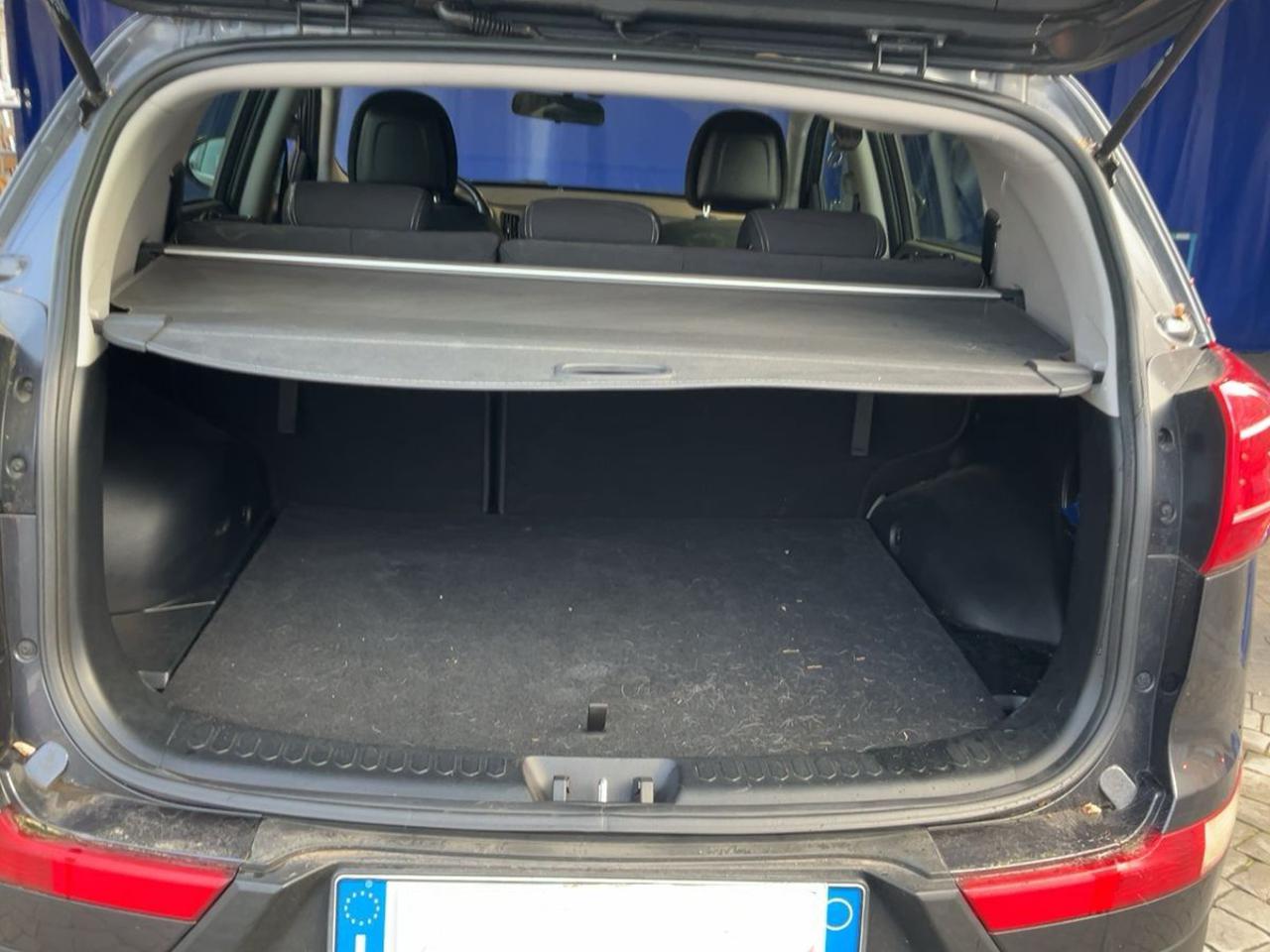 KIA Sportage 2.0 CRDI VGT AWD Active - 14