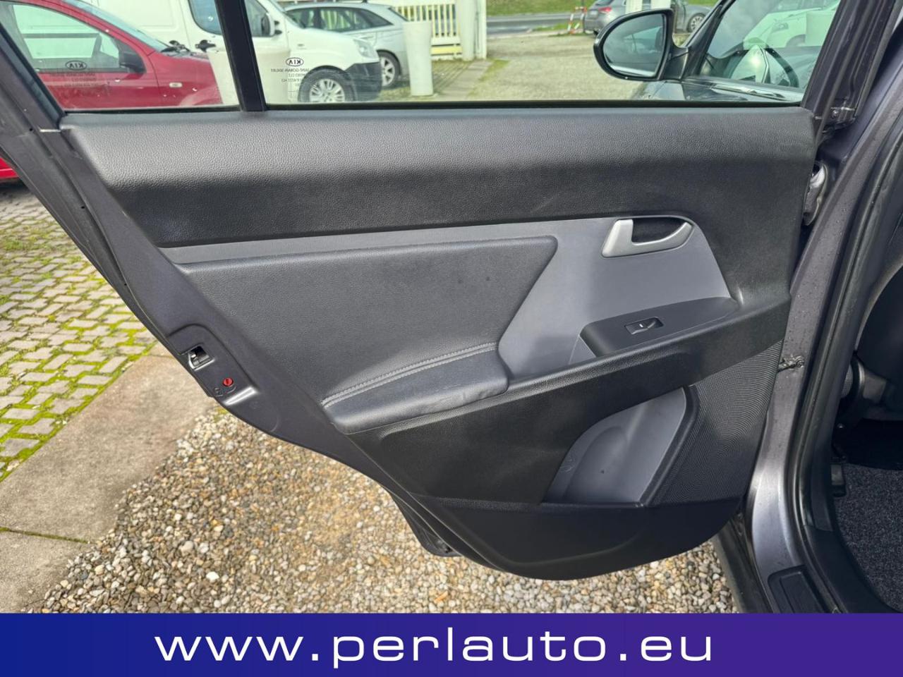 KIA Sportage 2.0 CRDI VGT AWD Active - 13