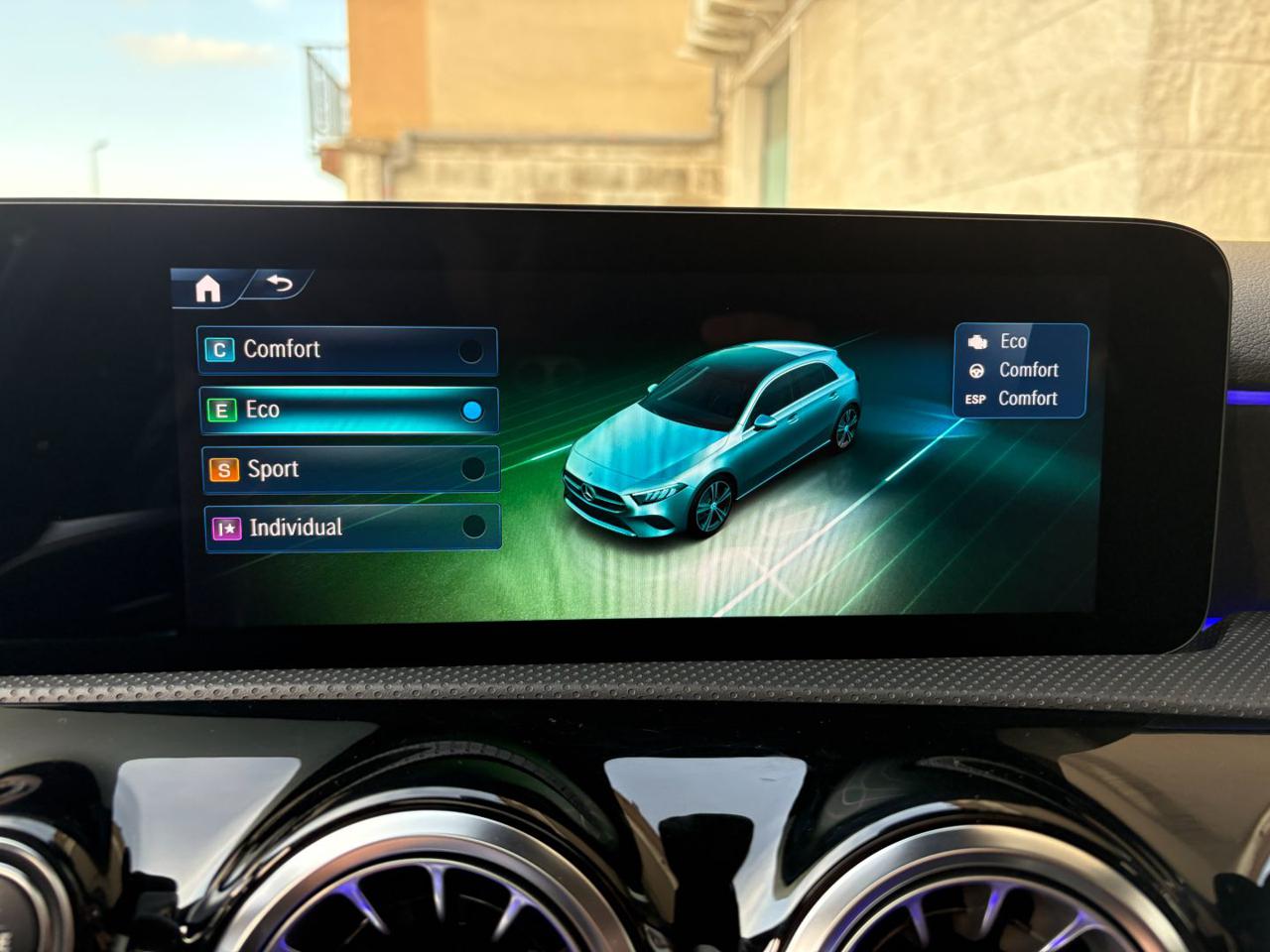 MERCEDES-BENZ A 180 d Automatic AMG Line Premium Plus TETTO PACK NIGHT - 30