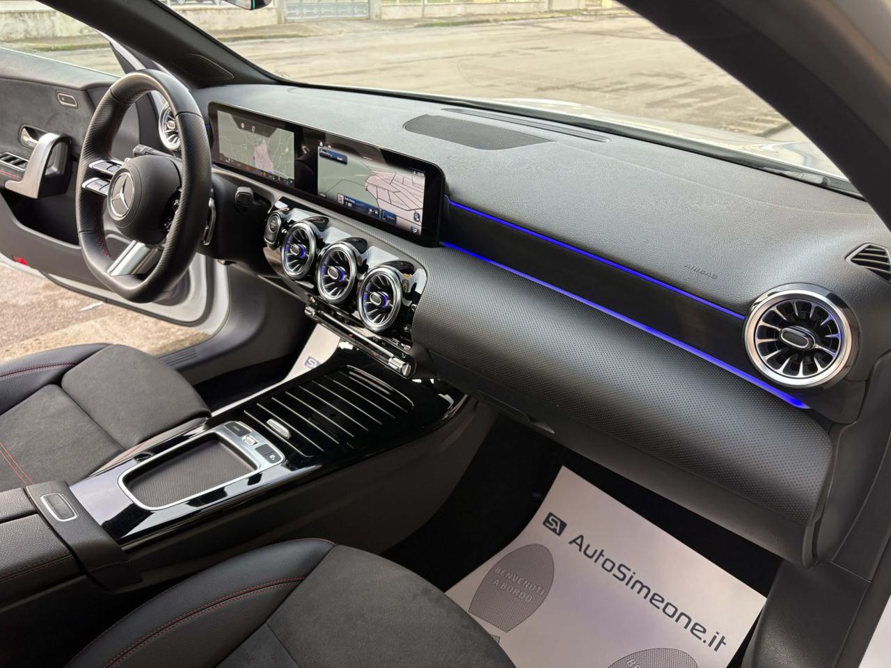 MERCEDES-BENZ A 180 d Automatic AMG Line Premium Plus TETTO PACK NIGHT - 19