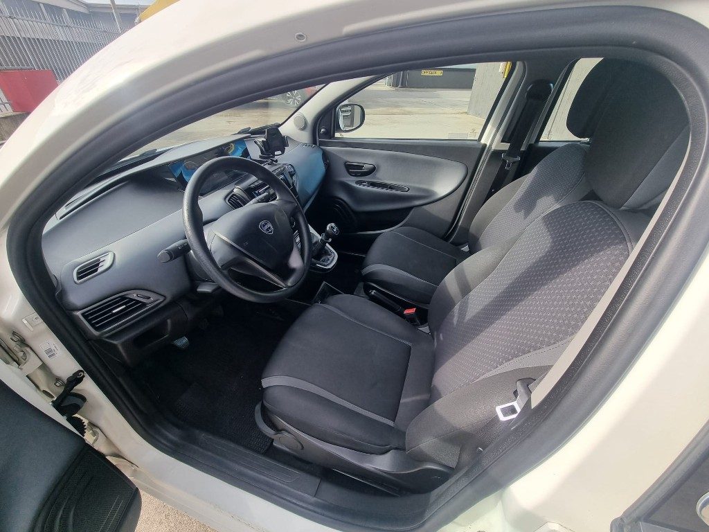 LANCIA Ypsilon 1.2 69CV 5P GPL Ecochic Silver OK NEOPATENTATI - 9