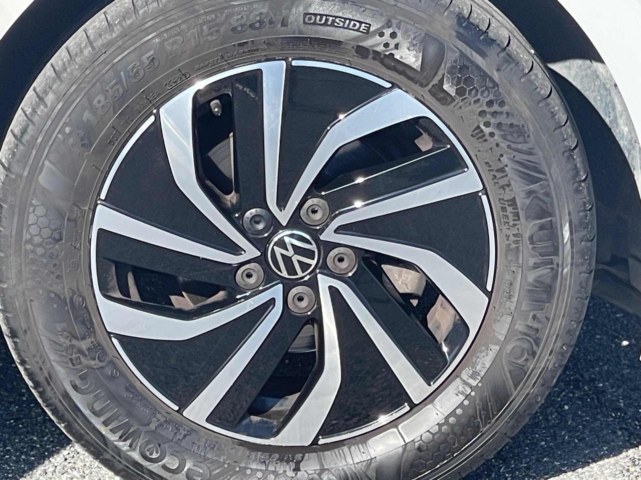 VOLKSWAGEN Polo 1.0 TSI Life - 23