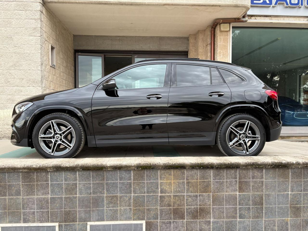 MERCEDES-BENZ GLA 200 d Automatic Premium Amg Pack Night-TETTO - 8