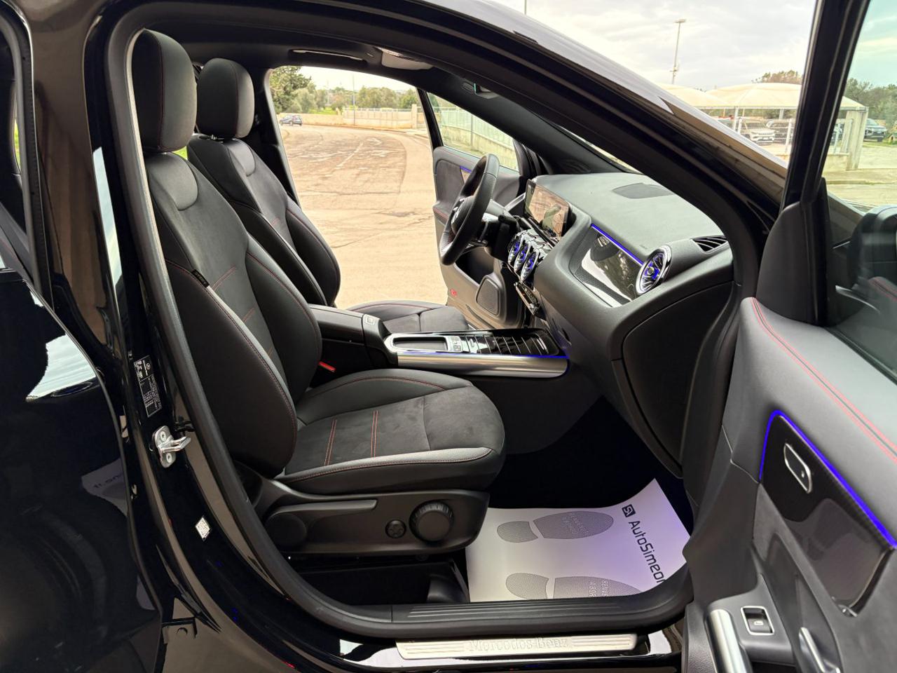 MERCEDES-BENZ GLA 200 d Automatic Premium Amg Pack Night-TETTO - 11