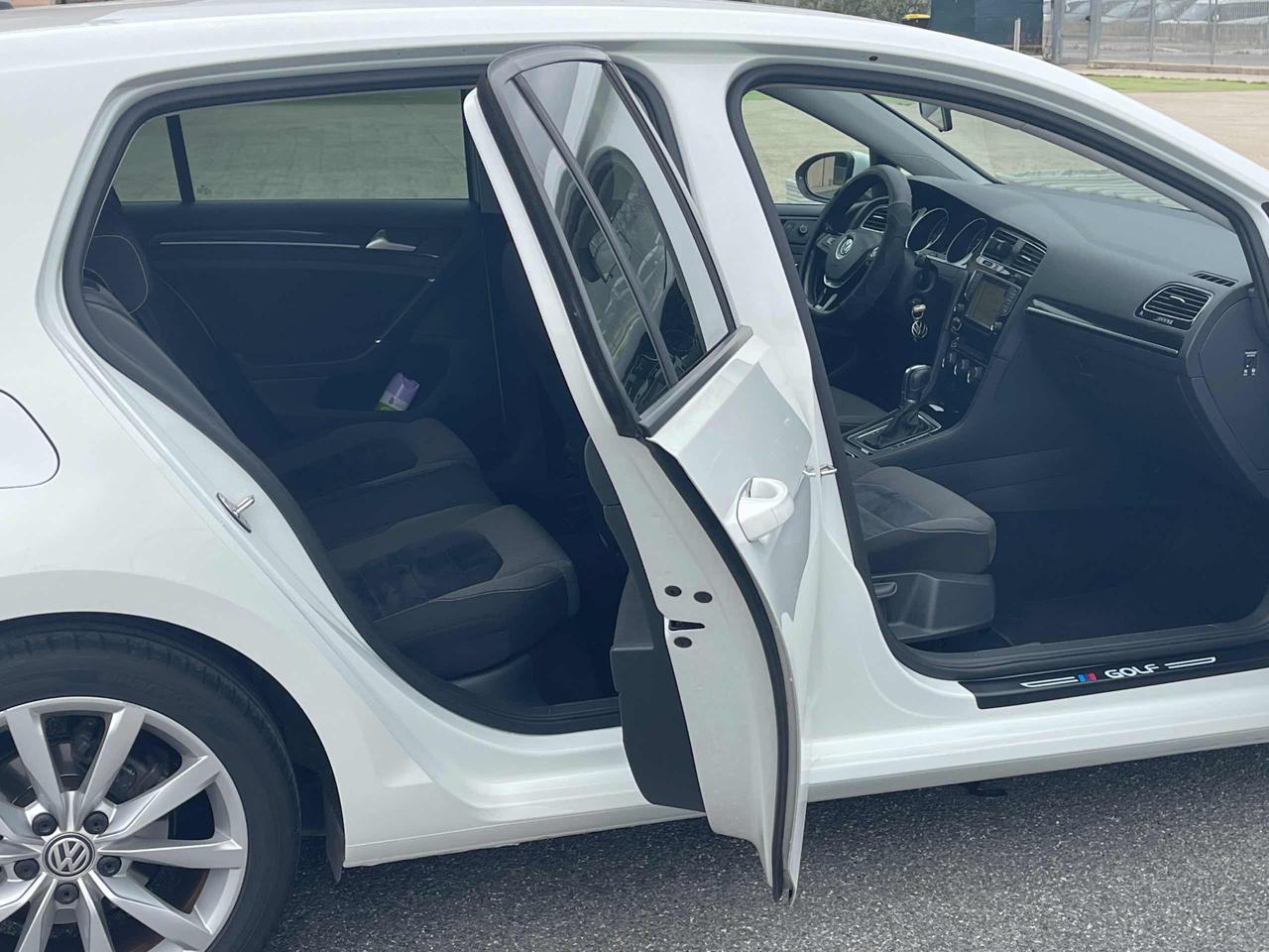 VOLKSWAGEN Golf 1.6 TDI 110 CV DSG 5p. Executive BlueMotion Euro6 - 16