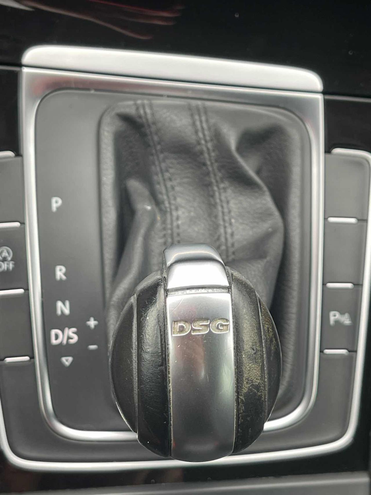 VOLKSWAGEN Golf 1.6 TDI 110 CV DSG 5p. Executive BlueMotion Euro6 - 31