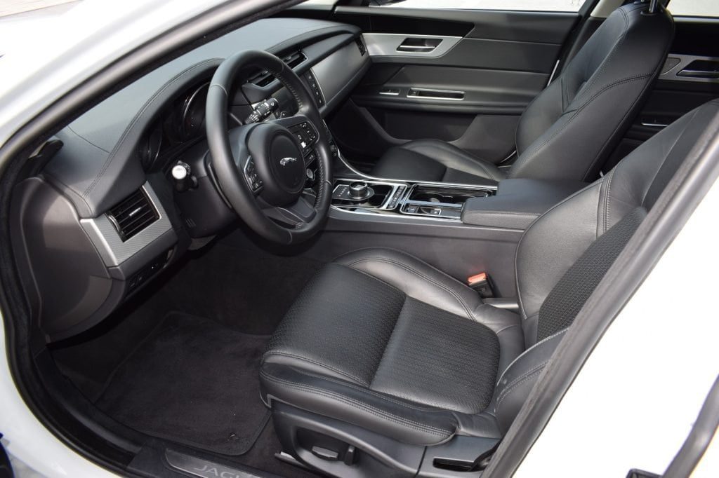 JAGUAR XF 2.0 D 180 CV AWD aut. Prestige - 11