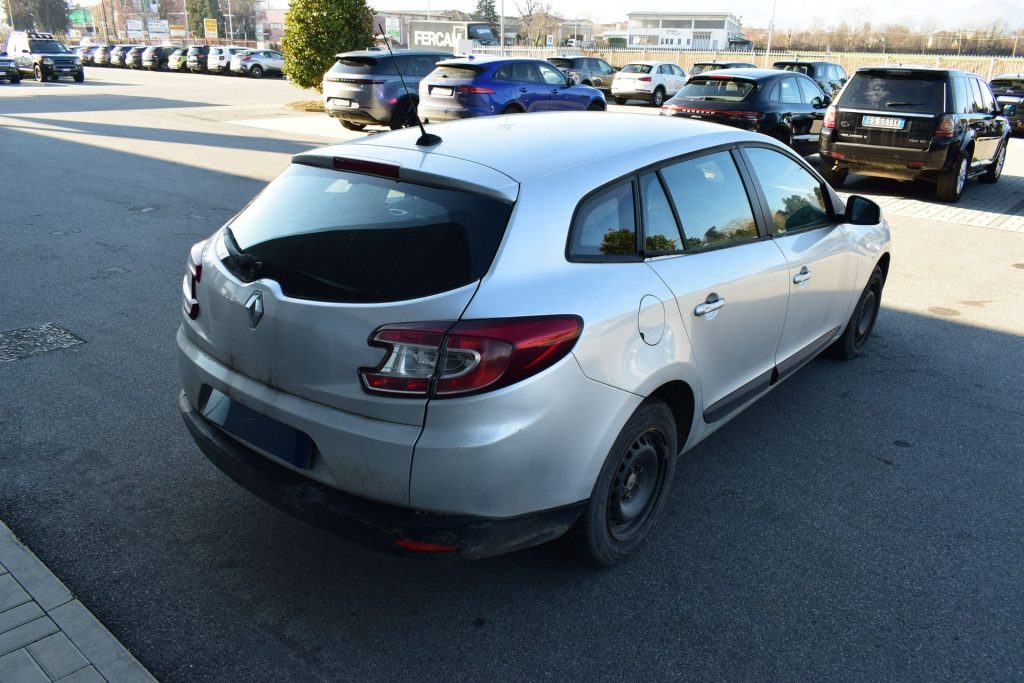 RENAULT Megane Mégane 1.5 dCi 90CV SporTour Confort PER OPERATORI - 8