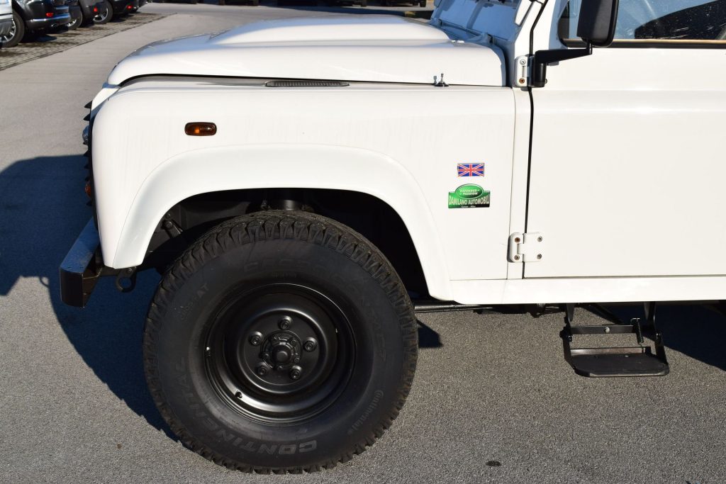LAND ROVER Defender 90 2.4 TD4 SOLO 69000KM!! - 30