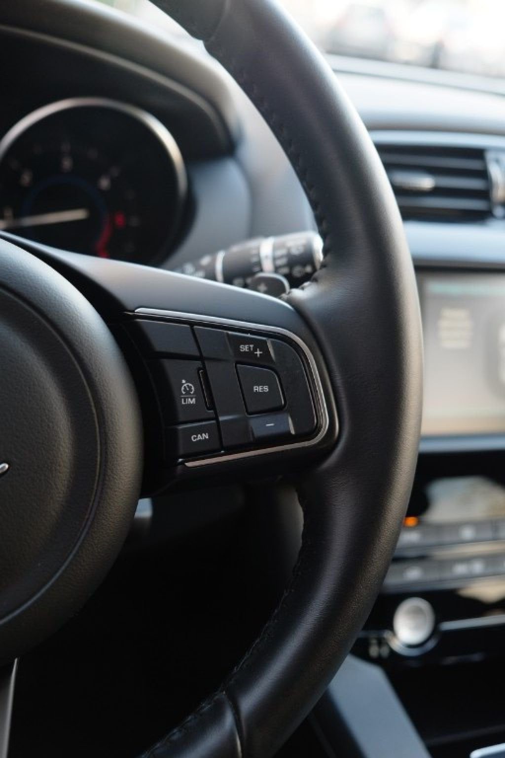 JAGUAR F-Pace 2.0 D 180 CV AWD aut. IVA ESPOSTA - 16