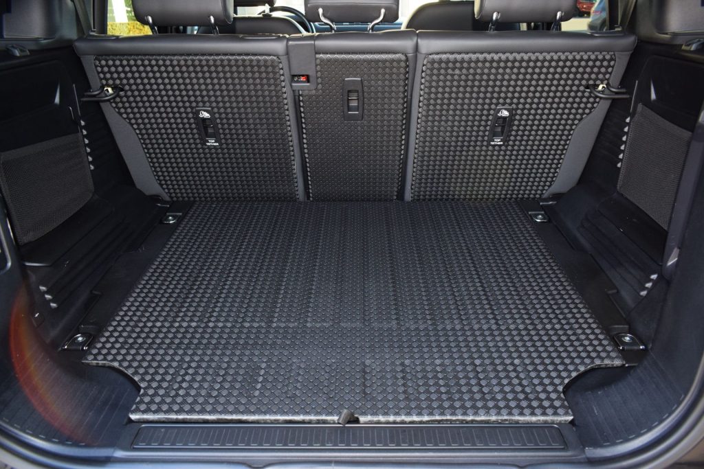 LAND ROVER Defender Defender 110 3.0D I6 200 CV AWD Auto SE - 26