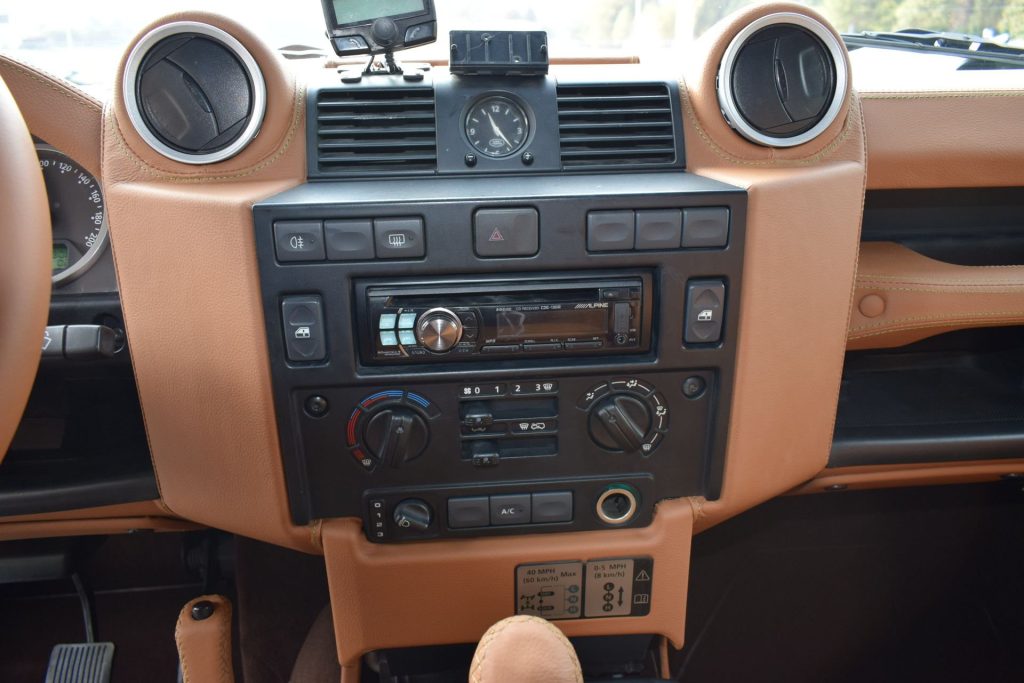 LAND ROVER Defender Defender 90 2.2 TD4 Station Wagon N1 AUOTOCARRO IV - 12