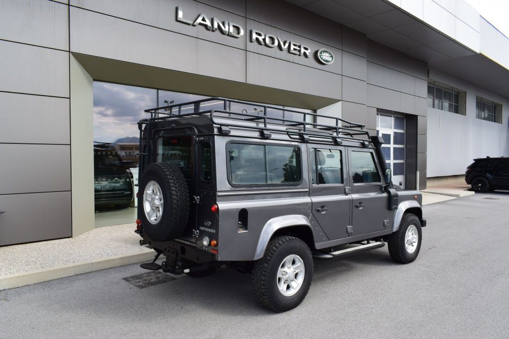 LAND ROVER Defender Defender 110 2.2 TD4 Station Wagon E N1 - 8