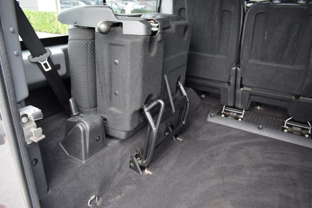 LAND ROVER Defender Defender 110 2.2 TD4 Station Wagon E N1 - 27