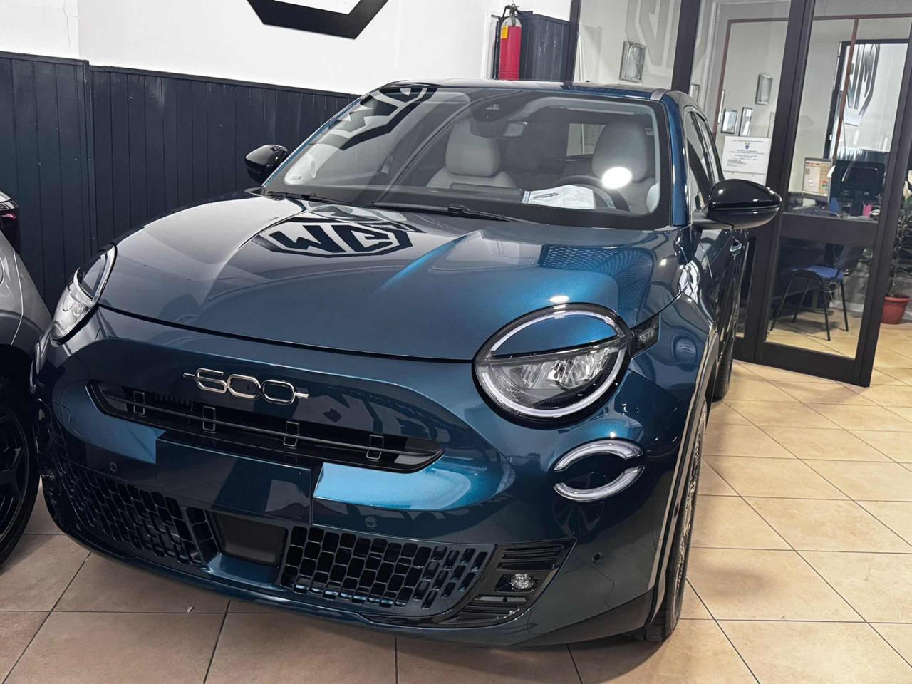 FIAT 600 Hybrid 145cv DCT MHEV La Prima - 2