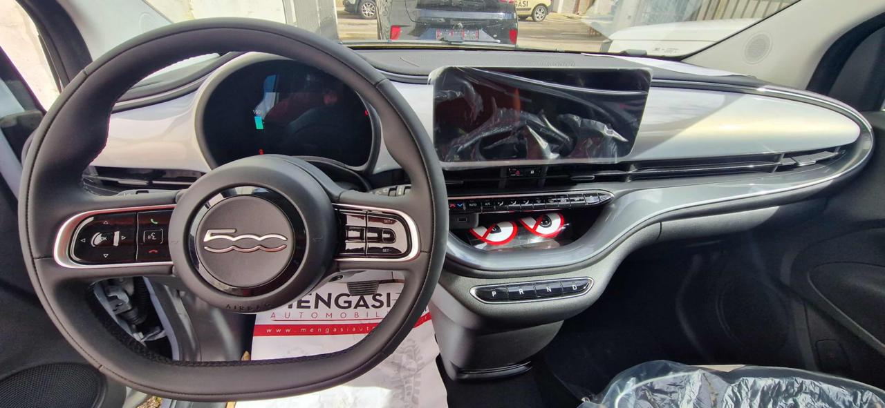 FIAT 500e 320 Berlina + Pack Tech 42kw - 7